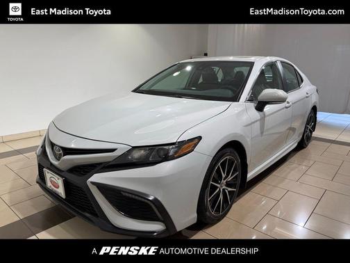 Ice Edge 2024 Toyota Camry SE