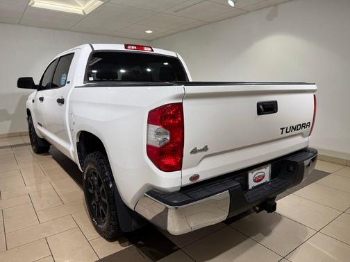 2018 Toyota Tundra SR5