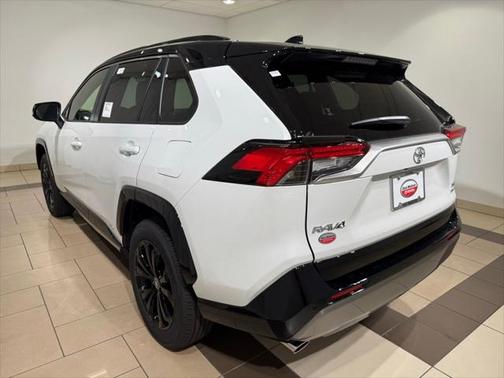 2025 Toyota RAV4 Hybrid SE