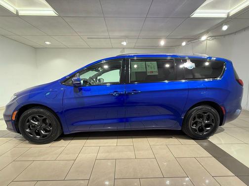 2021 Chrysler Pacifica Hybrid Touring L