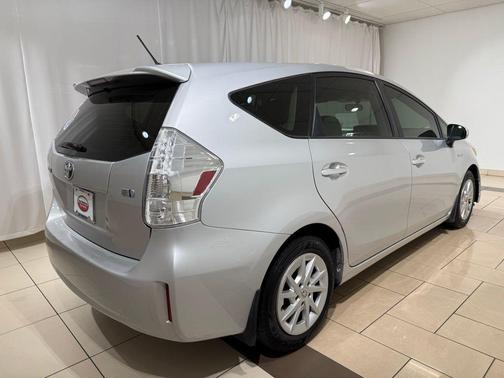 Classic Silver Metallic 2014 Toyota Prius v Three