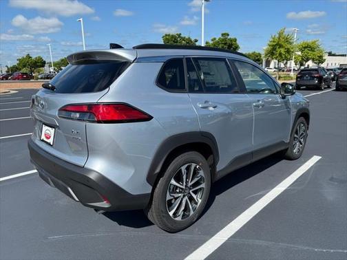 2025 Toyota Corolla Cross XLE