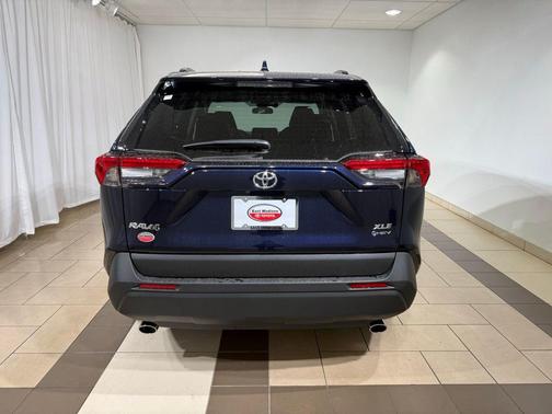 2025 Toyota RAV4 Hybrid XLE