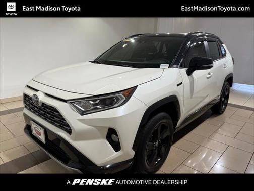 2019 Toyota RAV4 Hybrid SE