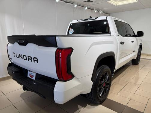 Ice Cap 2024 Toyota Tundra SR5