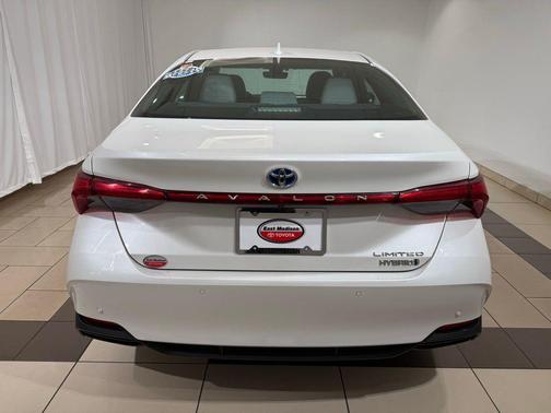 2020 Toyota Avalon Hybrid Limited