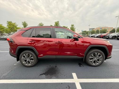 2025 Toyota RAV4 Hybrid XLE Premium