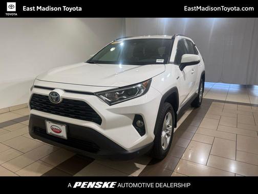 2020 Toyota RAV4 Hybrid XLE