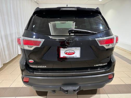 Midnight Black Metallic 2016 Toyota Highlander Limited Platinum