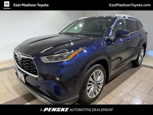 2025 Toyota Highlander Hybrid Platinum