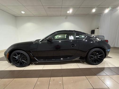 2025 Toyota GR86 Premium