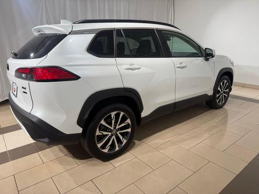 2022 Toyota Corolla Cross XLE
