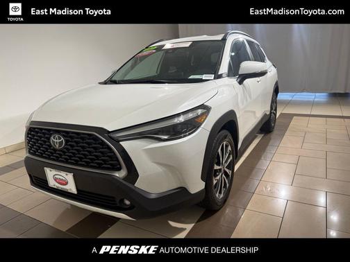 2022 Toyota Corolla Cross XLE