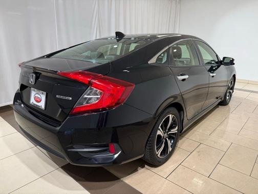 2018 Honda Civic Touring