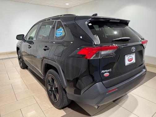 2021 Toyota RAV4 Hybrid LE