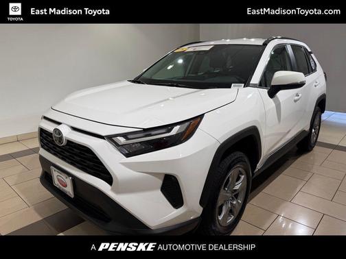 Ice Cap 2025 Toyota RAV4 XLE