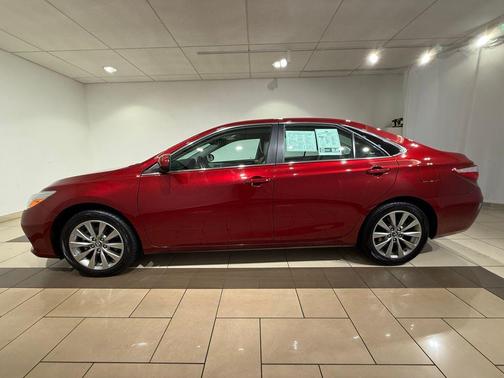 2016 Toyota Camry XLE