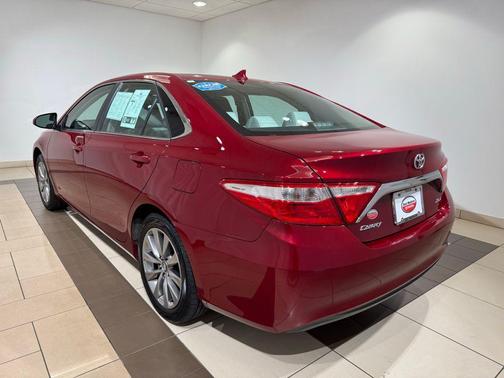 2016 Toyota Camry XLE
