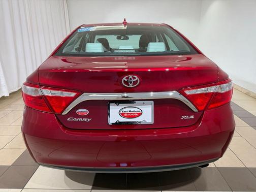2016 Toyota Camry XLE