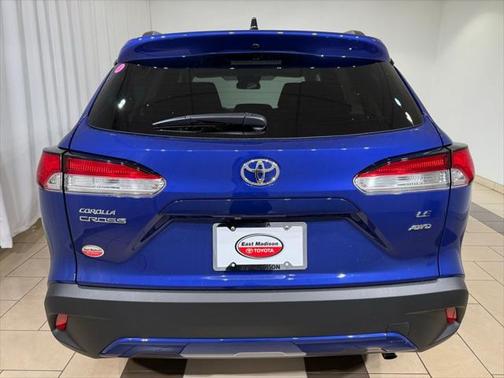 2025 Toyota Corolla Cross LE