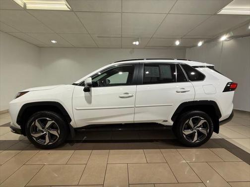 2025 Toyota RAV4 Hybrid SE