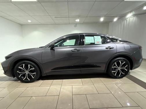 2024 Toyota Crown XLE