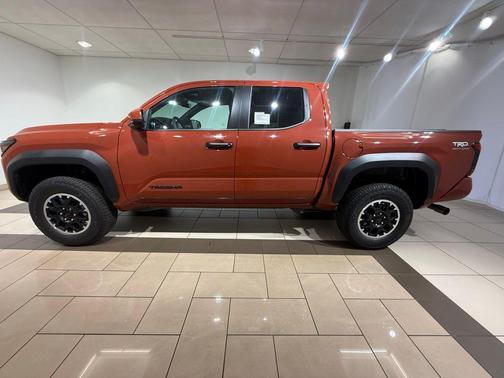 2025 Toyota Tacoma TRD Off Road