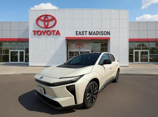 Wind Chill Pearl 2026 Toyota bZ Limited