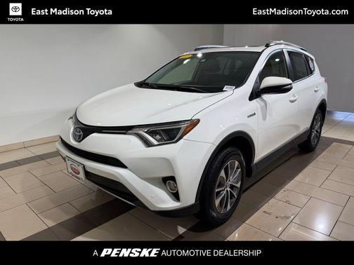 2017 Toyota RAV4 Hybrid XLE