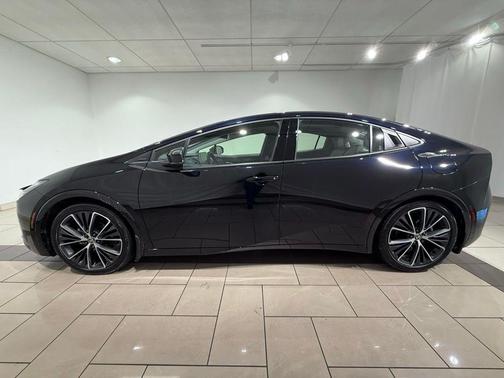 2024 Toyota Prius XLE