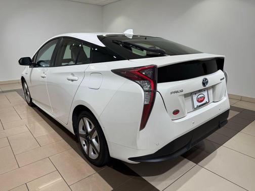 2018 Toyota Prius Four Touring