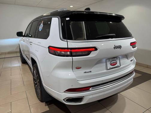 2023 Jeep Grand Cherokee L Summit Reserve