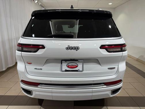 2023 Jeep Grand Cherokee L Summit Reserve