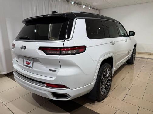 2023 Jeep Grand Cherokee L Summit Reserve