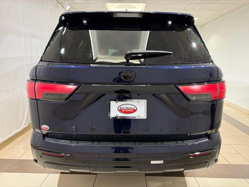 2025 Toyota Sequoia Platinum