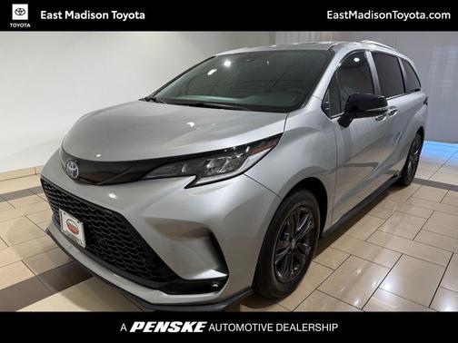 2025 Toyota Sienna XSE 7 Passenger