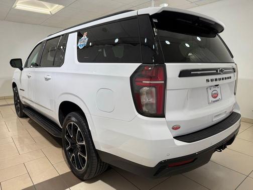 Summit White 2023 Chevrolet Suburban RST