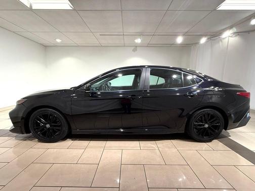 Midnight Black Metallic 2025 Toyota Camry SE