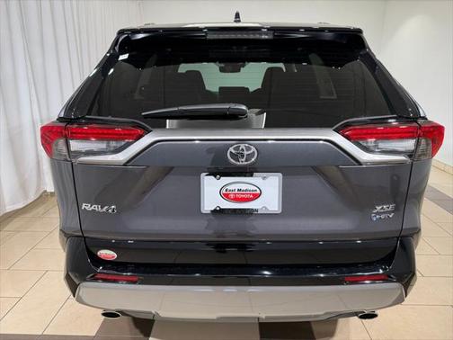 2025 Toyota RAV4 Hybrid SE