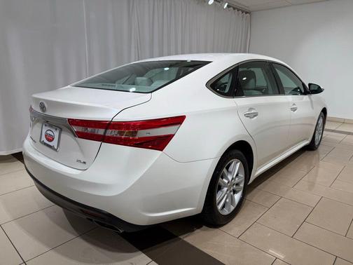 2014 Toyota Avalon XLE
