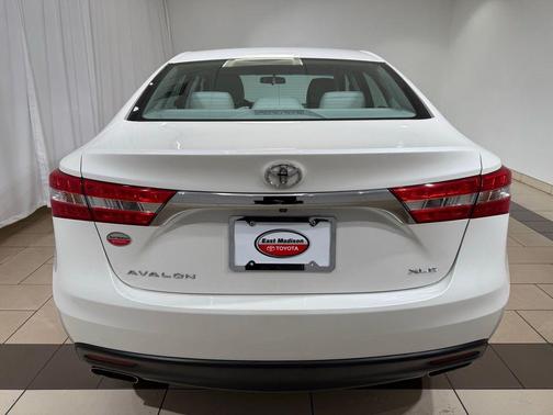 2014 Toyota Avalon XLE