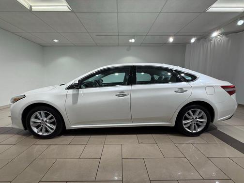 2014 Toyota Avalon XLE