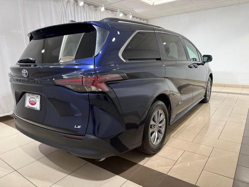 Blueprint 2025 Toyota Sienna LE
