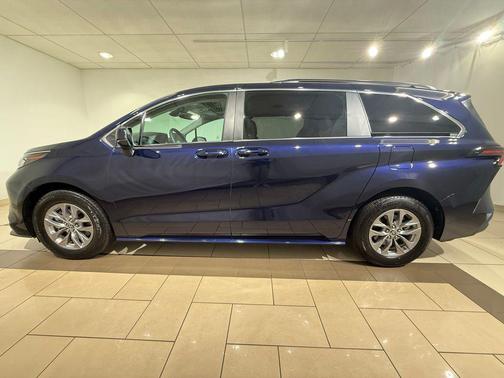 Blueprint 2025 Toyota Sienna LE