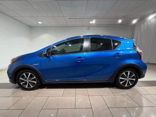 2018 Toyota Prius c Two