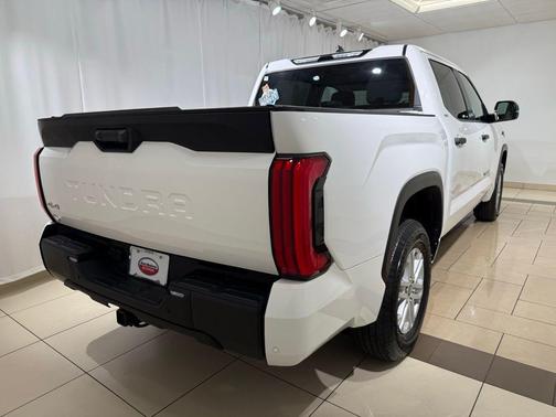 Ice Cap 2024 Toyota Tundra SR5