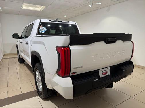 Ice Cap 2024 Toyota Tundra SR5