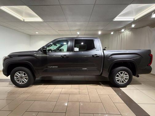 Magnetic Gray Metallic 2026 Toyota Tundra SR5