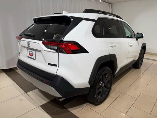2024 Toyota RAV4 Adventure