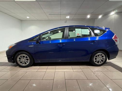 2015 Toyota Prius v Three